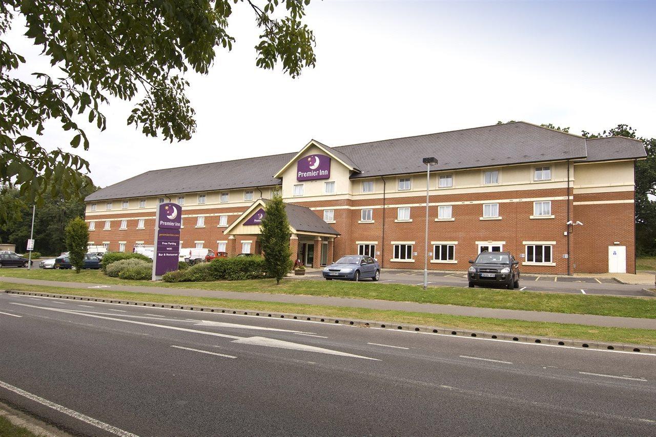 Premier Inn Gatwick Crawley Town West كرولي المظهر الخارجي الصورة