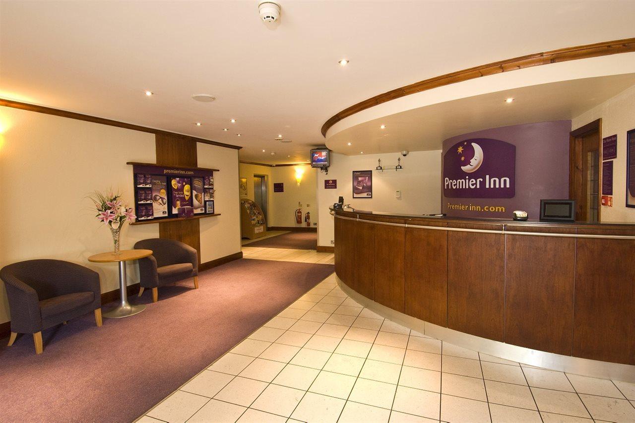 Premier Inn Gatwick Crawley Town West كرولي المظهر الخارجي الصورة